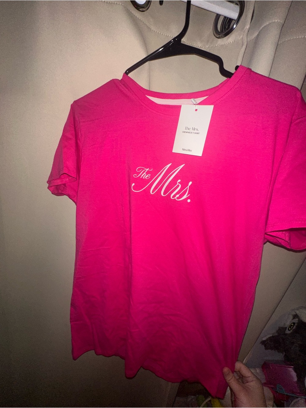 The Mrs. Graphic Tee Miss to Mrs newlywed women’s size medium NWT